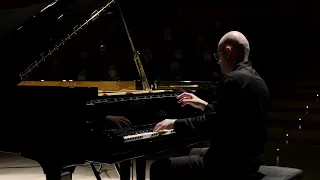 Roberto Plano: F. Tárrega, Recuerdos de la Alhambra, arr. for piano by Roberto Plano