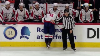 Овечкин падает и бьет клюшкой Гудаса / Ovechkin falls and hits Gudas