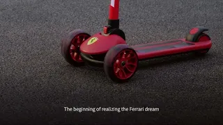 FERRARI FOLDABLE TWIST SCOOTER FOR KIDS WITH ADJUSTABLE HEIGHT, LED LIGHTS (LARGE), AGED 3 to 12
