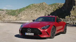 The new Mercedes-AMG GT 63 4MATIC+ Coupe Design in Patagonia Red