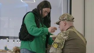 Decorated 'Hero of Ukraine' learns to live with bionic arms | AFP