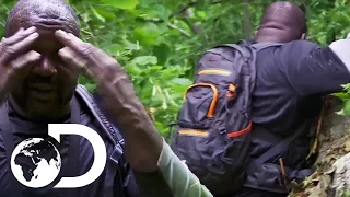 Shaquille O'Neal Falls off A Cliff | Running Wild with Bear Grylls