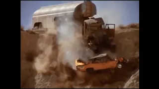 Duel movie truck crash ending Peterbilt 281 Steven Spielberg 1971