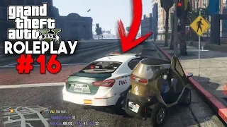 GTA V ROLEPLAY #16 ME PERSIGUE LA POLICÍA POR ROBAR UN COCHE!!