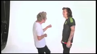 Niall Horan The Best laugh