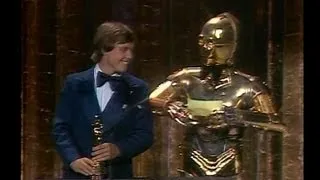 Mark Hamill, C-3PO and R2-D2 Present Special Sound Oscars for Close Encounters and Star Wars