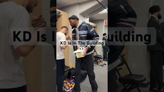 Kevin Durant Arrives For The #NBAAllStar Game & Is Greeted by Curry, LeBron & AD! ⭐️🔥| #Shorts