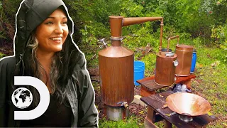 Distillers Make Moonshine Under Same Conditions As Popcorn Sutton! | Moonshiners: Master Distiller