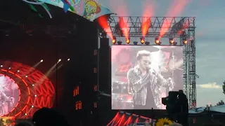 Queen featuring Adam Lambert - Another one bites the dust , at the isle of wight festival 2016