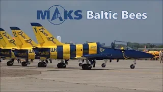 MAKS 2017 - Baltic Bees Aerobatic Team - HD 50fps