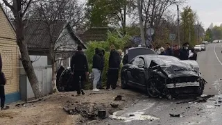 Разворот через сплошную ценой в 2 жизни: Момент Дтп