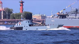 Военно-морской парад на День ВМФ РФ в  СПб, 2018г (фрагменты)