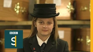 The 12-year-old trainee funeral director - BBC Stories