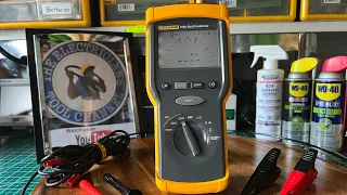 FLUKE 1520 Megohmmeter/ Insulation Tester w/ Battery 🔋 Checker