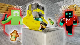 Minecraft Manhunt, But Minecarts Are Secretly OP...