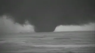 Massive funnel cloud in Texas panhandle