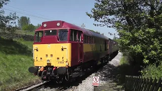 (HD) The Keighley & Worth Valley Railway diesel gala 2012 - featuring lots of THRASH!