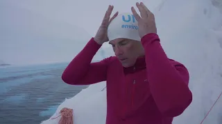 Льюис Пью устроил заплыв в реке под ледниковым щитом Восточной Антарктиды