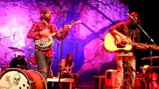 The Avett Brothers - Denouncing November Blue - The Tennessee Theatre in Knoxville, TN on 12/30/09.