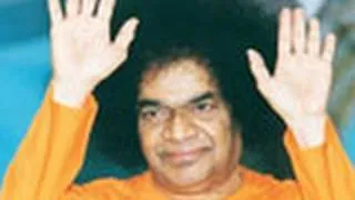 Sathya Sai Baba 'very critical,' say doctors
