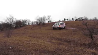 Nissan Xterra vs Jeep Liberty FAIL Off Road Competition 2014 GeoTrophy