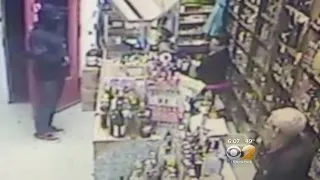 Tables Turn During Robbery