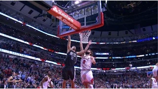 Lopez Brotherly Love: Brook Dunks on Robin | 12.28.16