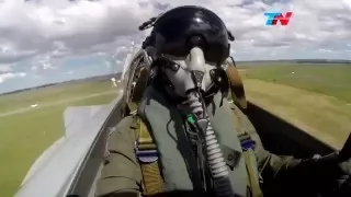 Aviones Mirage argentinos se despiden en Tandil - TN Varieté