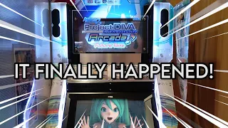 I FINALLY Played the Project DIVA Arcade!