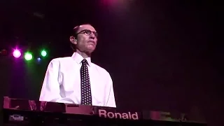 Sparks - Tryouts For The Human Race (Live London Forum 2006) HD