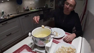 How to prepare Fondue au fromage,  like Fondue Savoyarde (or any cheese fondue)