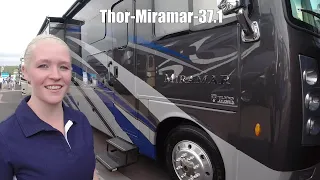 Thor Motor Coach-Miramar-37.1 Bunkhouse