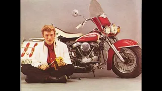 .Combien de motos Johnny Hallyday a-t-il eues tout au long de sa vie ?...par simple...
