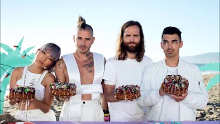 DNCE - Cake by the Ocean (Extra Clean Version)