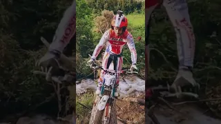 【神業トライアル】バイクの免許の一本橋がこれでなくて良かったと思う瞬間 #shorts #tonibou #trial