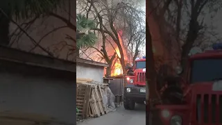 Пожар на Рабочем переулке в Сочи (часть 2)