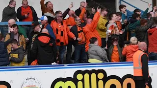 Morton fans + Dundee Utd Celebrate rivals downfall