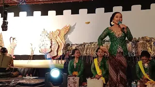 SINDEN ASTRABRATA ASLI KEDIRI LUR