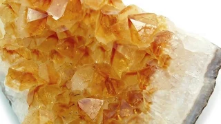 Use These 7 Crystals For Money And Prosperity