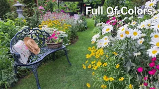 A Delightful Garden with Vibrant Summer Blooms | Perennial Garden Tour