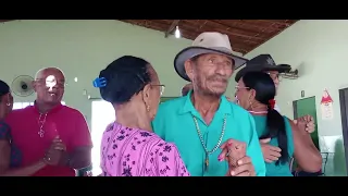 Chico Cearense @ e Cachorrão animando o forró dos idosos em Valença do Piauí dia 26/05/2024 p/18