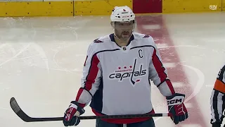 Ovechkin looks absolutely pathetic