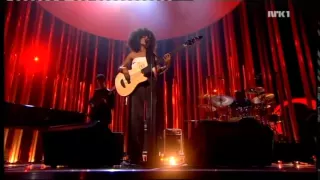 Esperanza Spalding - I know You know (Live) - Nobel concert