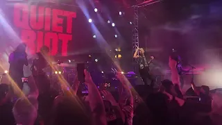 Quiet Riot - Metal Health (Bang Your Head) - Featuring Chris Jericho