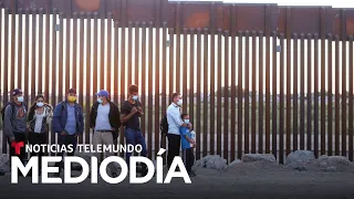 Miles de migrantes cruzan la frontera por Yuma, Arizona | Noticias Telemundo