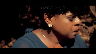 Munoramba muri Mwari by Dorcas Moyo (Official Video)