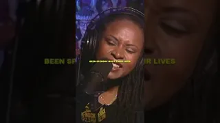 Coolio and LV performing “Gangsta’s Paradise” on The Howard Stern Show in 1995.