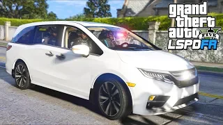 Undercover SWAT team in a Soccer Mom's minivan!! (GTA 5 Mods - LSPDFR Gameplay)