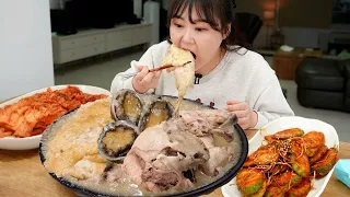 Korean Traditional Whole Chicken Soup with Scorched Rice and abalones🍗Dak Baeksuk Mukbang