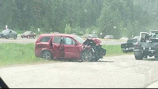 1 critically hurt, 5 others hospitalized in Hwy 93 crash